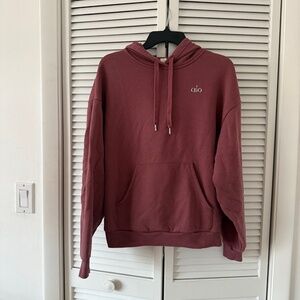 Alo Yoga - Accolade Hoodie - Burgundy Truffle